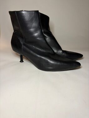 Rachel Zoe Black Pointed-Toe Leather Kitten Heel Ankle Boots Size 7.5